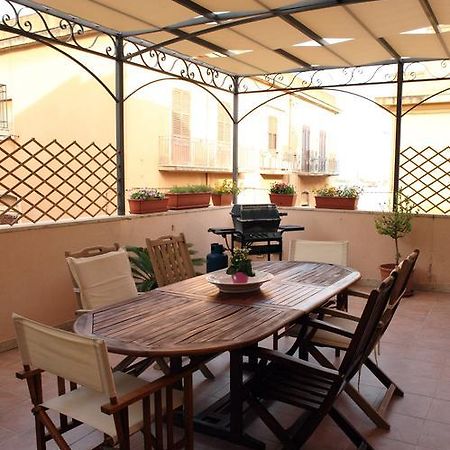 B&B La Terrazza Sul Porto トラーパニ エクステリア 写真