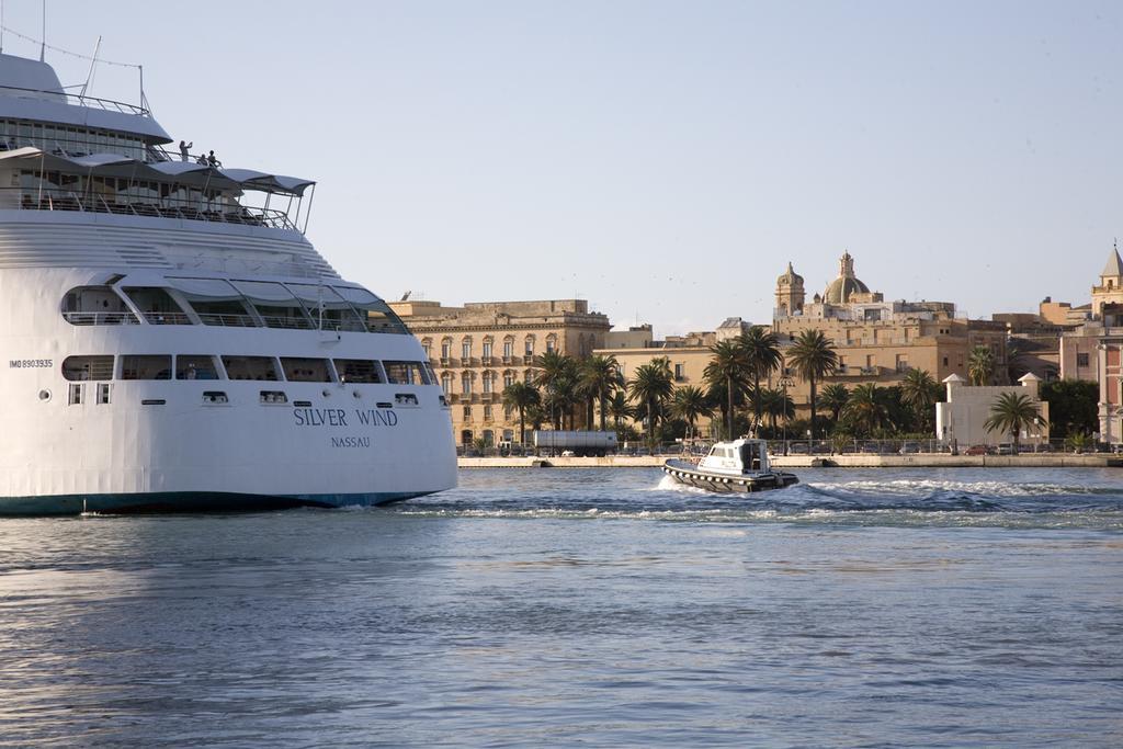 B&B La Terrazza Sul Porto トラーパニ エクステリア 写真