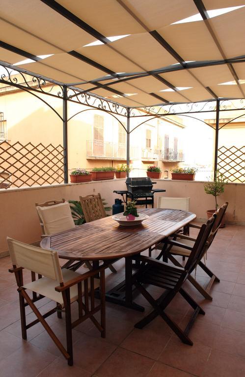 B&B La Terrazza Sul Porto トラーパニ エクステリア 写真
